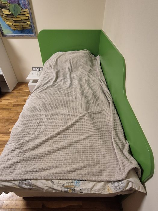 Детска стая обзавеждане/гардероб/легло