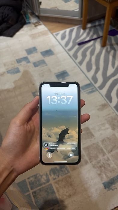 Продам 11 Iphone