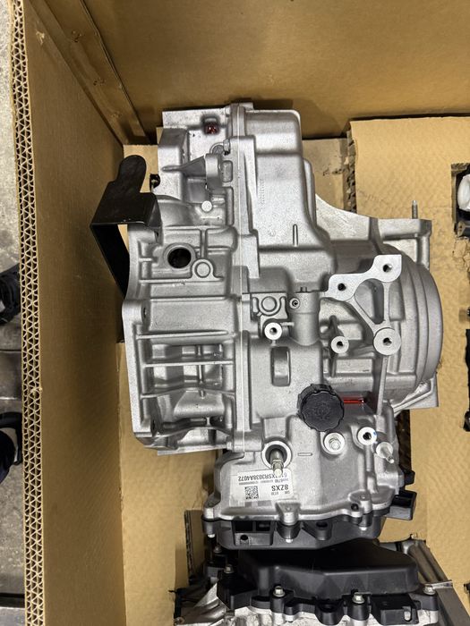 Jentra karobka avtomat yangi!!!