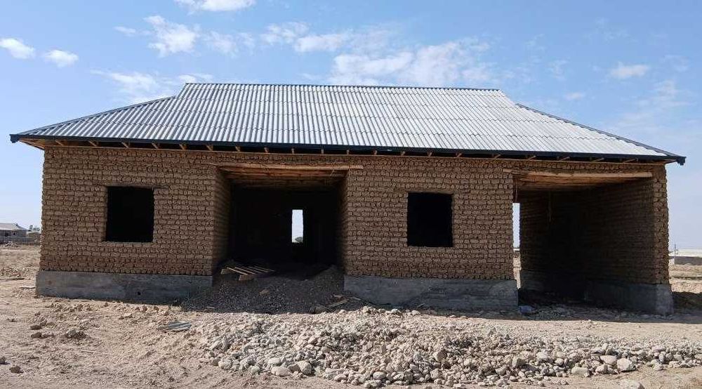 Уй сотилади  Зомин тумани Мустақиллик МФЙда келишамиз