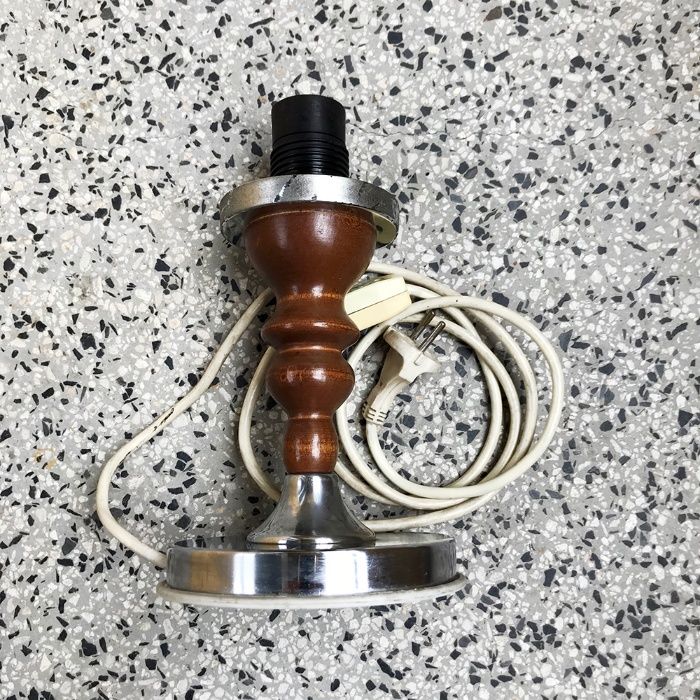 Основа за настолна лампа