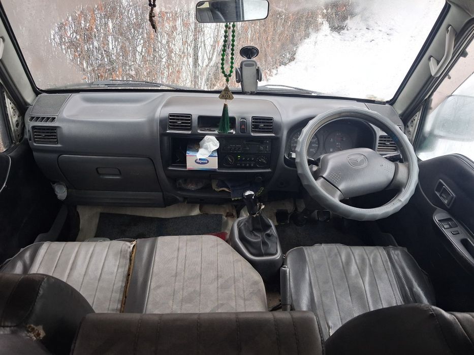 Mazda Bongo Brawny 2001