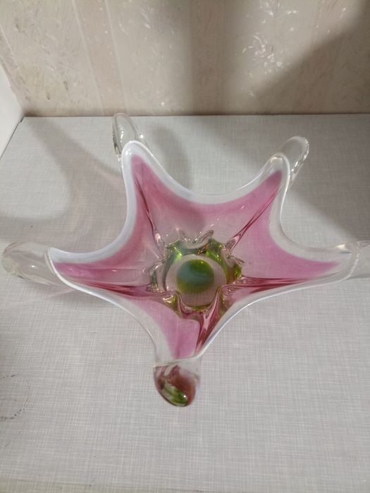 Продам вазу чешское стекло