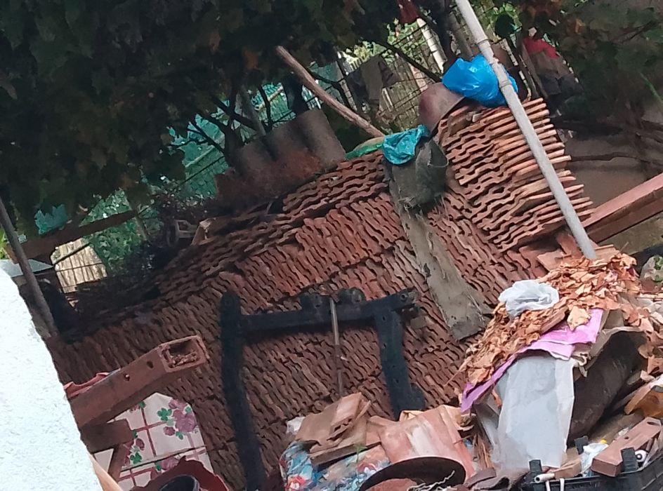 Vând țiglă la categoria a 1