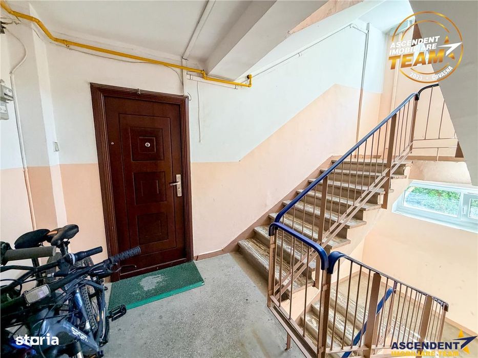 Confort,liniste,pozitie apreciabila: Apartament renovat,decomandat,3 c