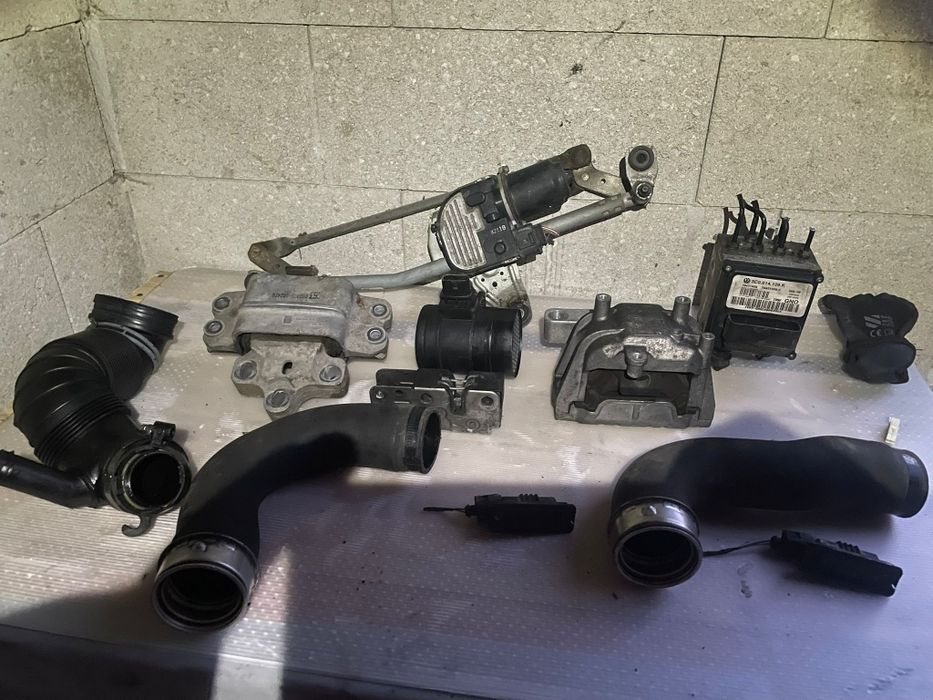 Dezmembrez passat B6,,