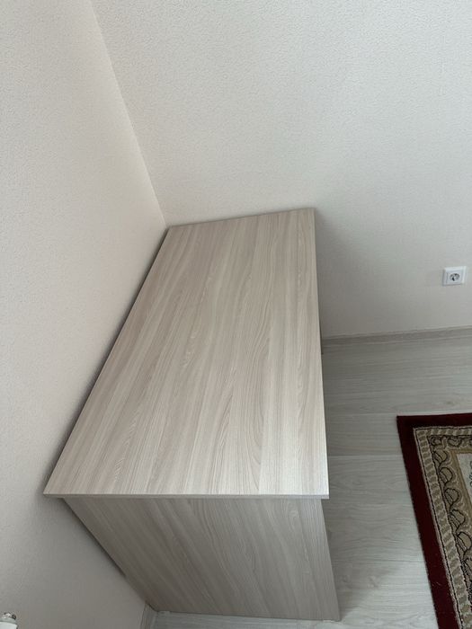 Письменный стол