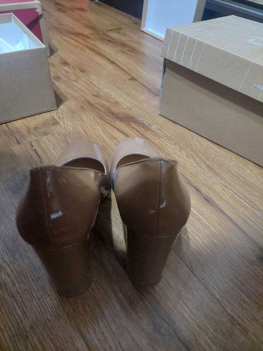 Женские туфли почти новые