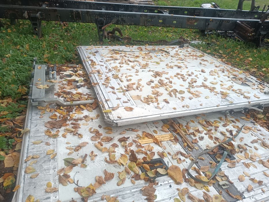 Usi despartitoare frig 500 euro