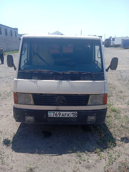 Продам автомобиль Мерседес МБ 100 Д