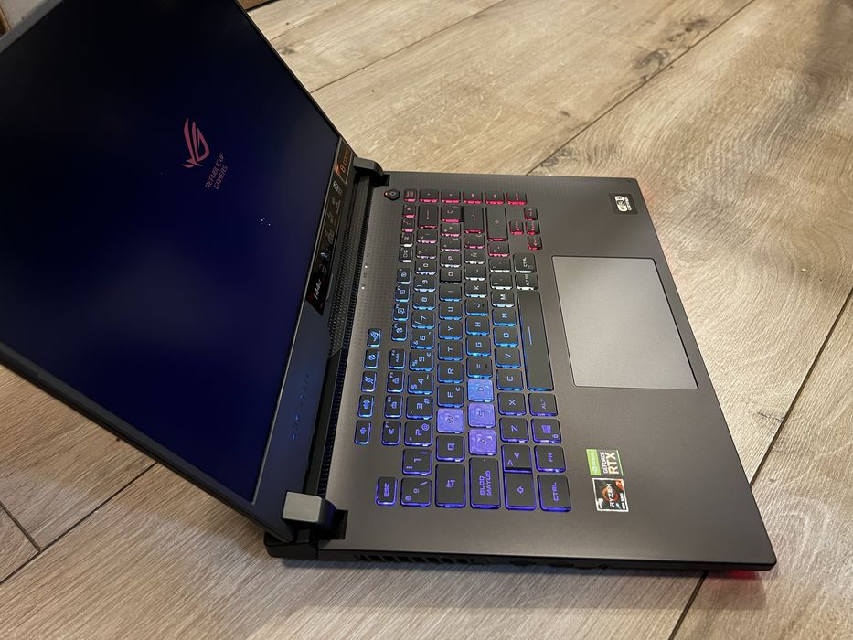 Laptop gaming ASUS ROG Strix G513IC Ryzen 7 4800H RTX3050 4gb 16gb Ram 144hz 512gb SSD