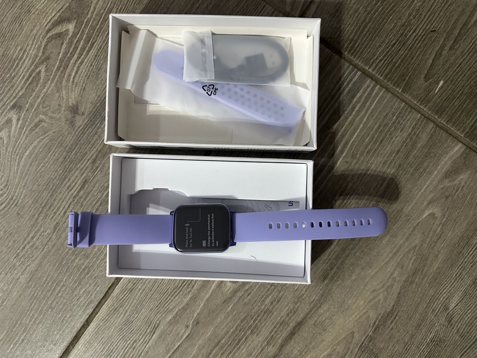 Smartwatch nou sigilat