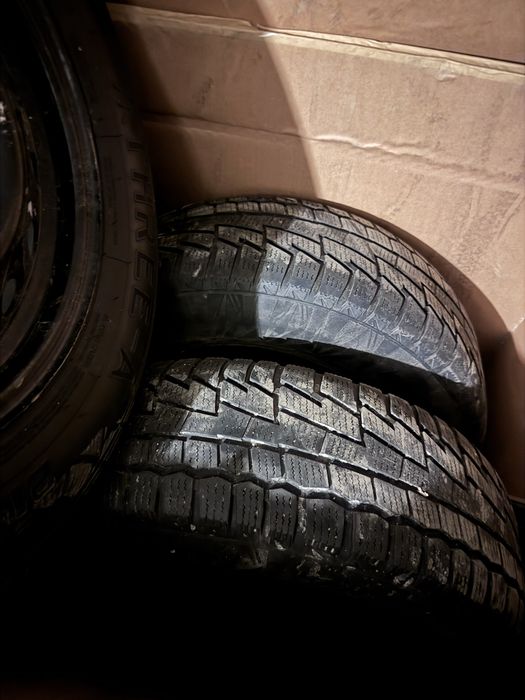 Продам диски r16 с зимней резиной