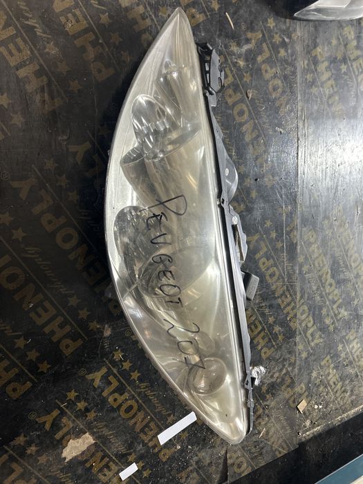 Фарове за Peigeot 207