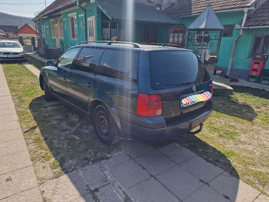 Vând sau schimb Volkswagen Passat b5 cu mașină  de teren ptr Off road