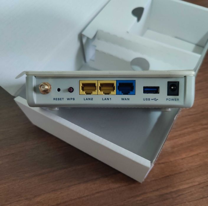 Интернет-центр ZyXEL Keenetic 4G