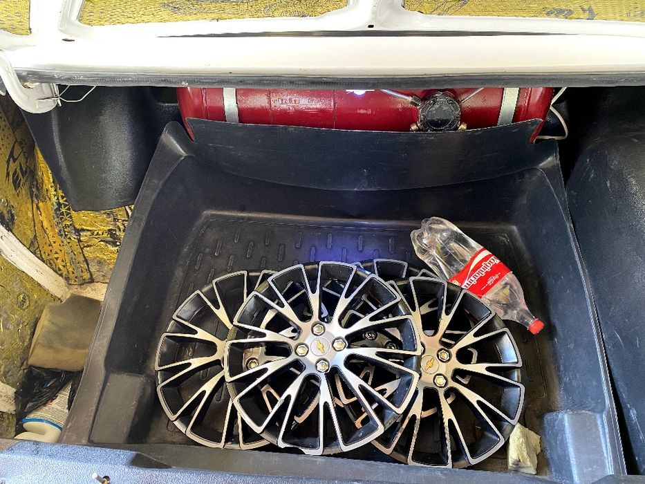 Jiguli Vaz 2106. Puli kelishiladi xolati juda zur noldan terilgan