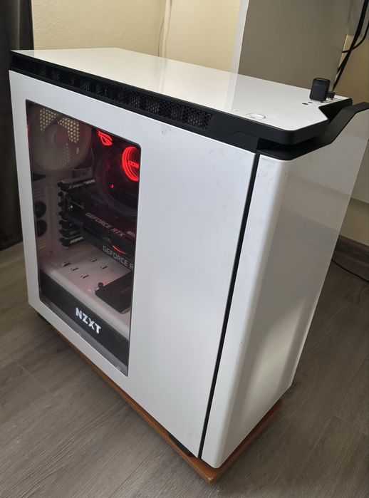 PC de gaming (RTX 3080 Ti).