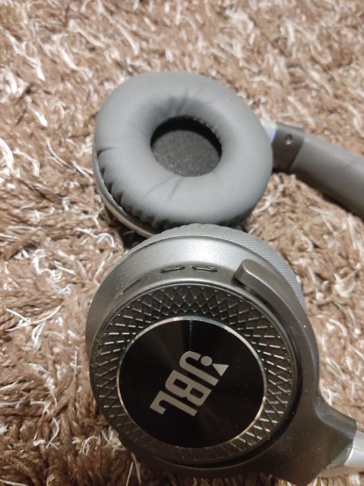 Casti Wireless Model JB7700
JBL by Harman, Bluetooth