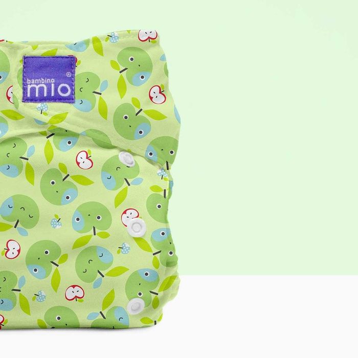 Пелени за многократна употреба и горни гащички Bambino Mio комплект