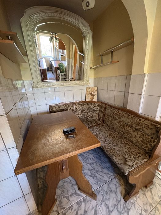 Vand apartament cu 2 camere decomandat in zona crihala