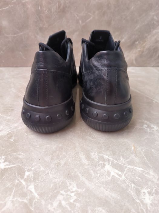 TOD'S Sneakers номер 42
Обувки Cl Legacy