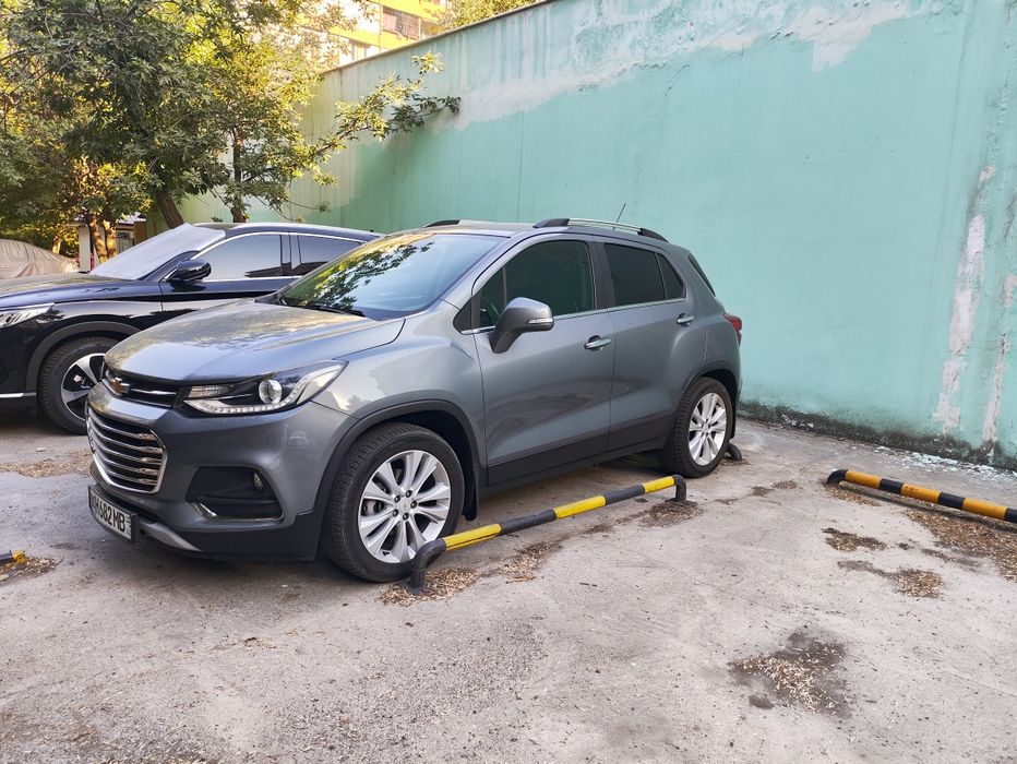 Продается Tracker 1,  мокрый асфальт, АКПП, 2019г.