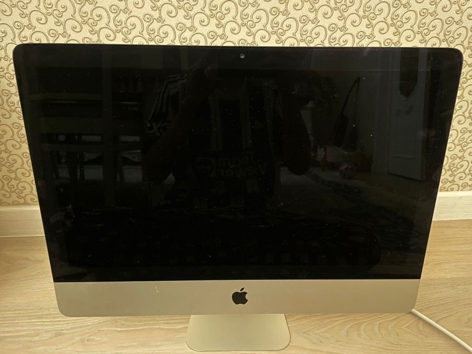 Настольный компьютер iMac