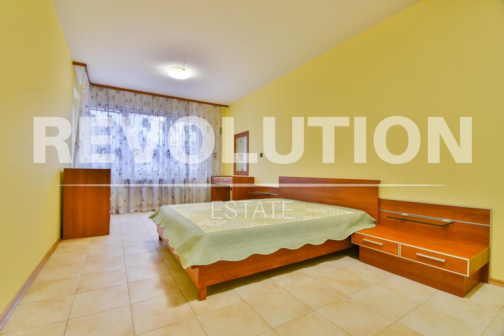 Дава се под наем Тристаен апартамент в София, Стрелбище - 135 кв.м за 950 € - Снимка #6