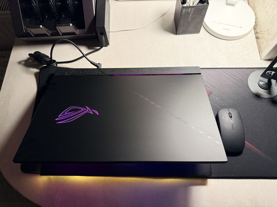 Asus rog strix scar G733Z