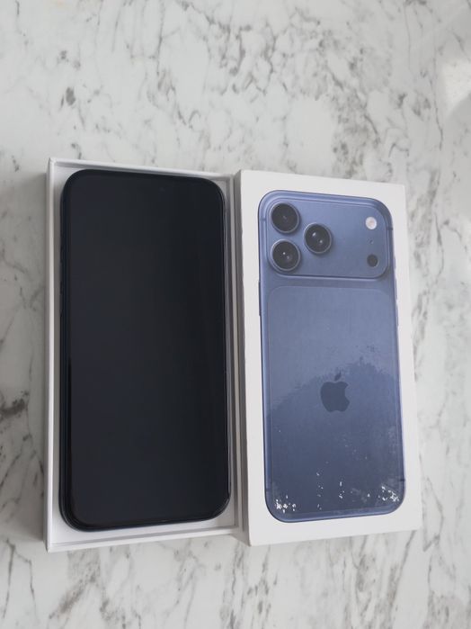 Vand/schimb iPhone 17 Pro Max 256gb Blue