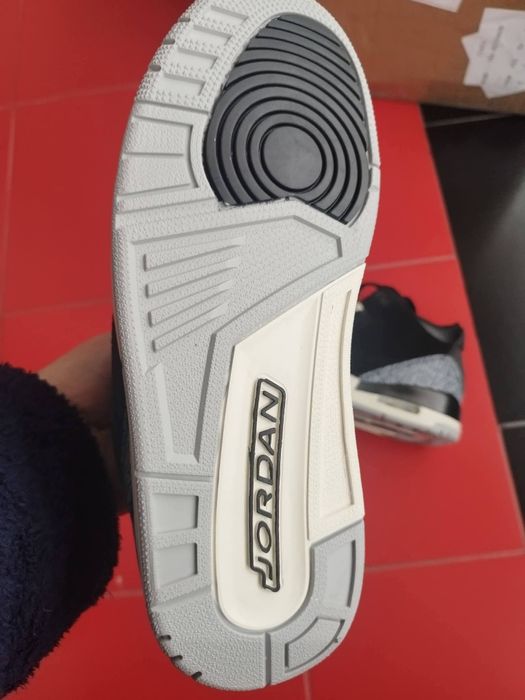 Nike Air Jordan 3 Retro Off Noir, mărimea 42 (26,5cm)