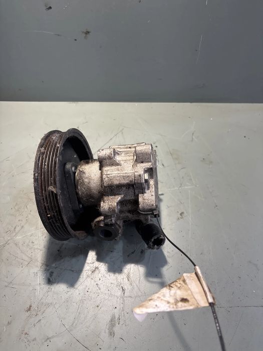 Pompa servodirectie mecanica Volkswagen VW Passat 1998 1.6 MT (101 hp)