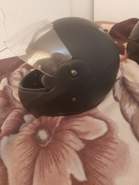 Продам мотошлемы