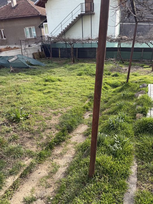 Голяма къща в град Своге