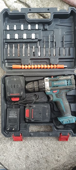 Шуруповёрт в хорошем состоянии.