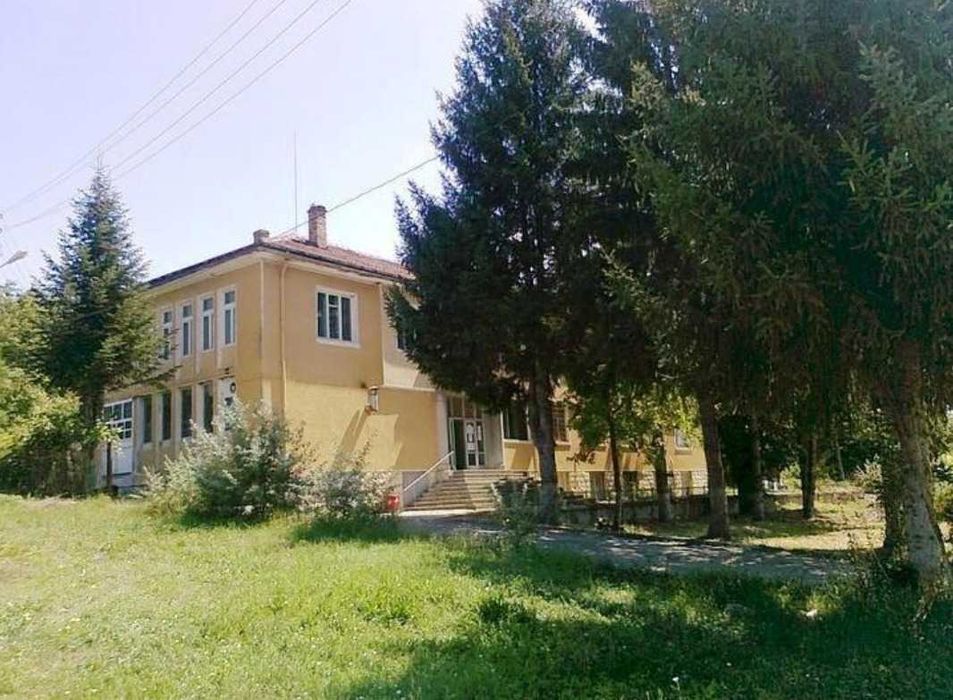 Парцел в регулация с отличен потенциал – с. Садина, община Попово