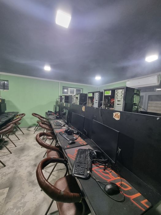 8 ta computer sotiladi