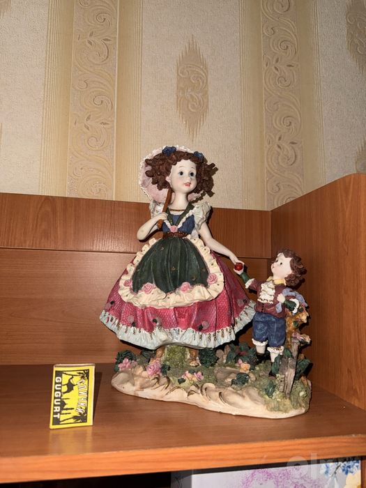 Statuetka suvenirniy xrustalniy