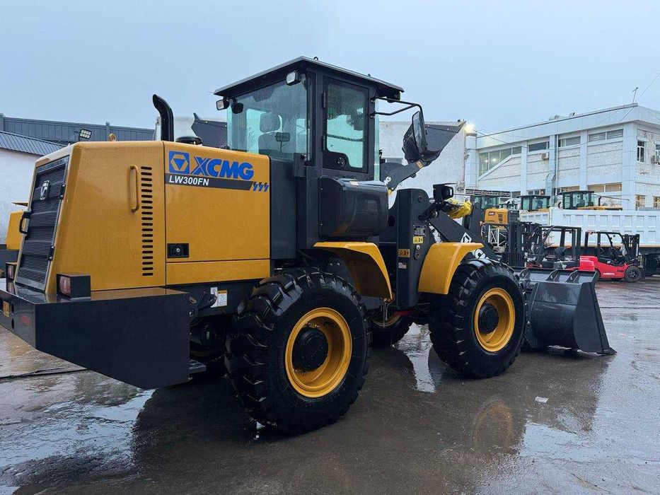 Лизинг ҳисобидан ПОГРУЗЧИК XCMG LW 300 FN – 1,8 м/куб.