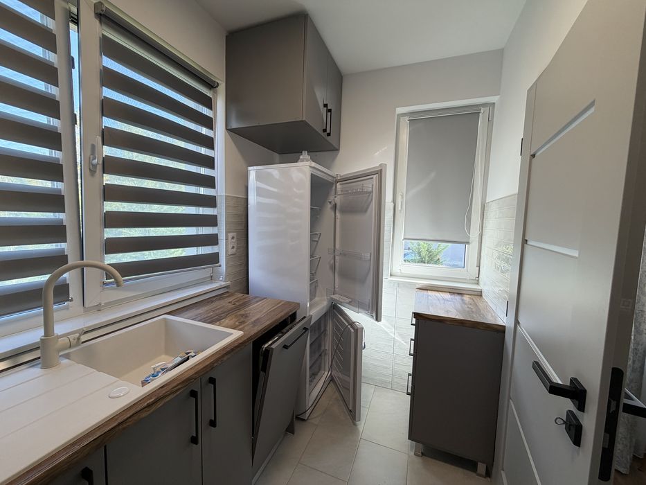 Inchiriez Apartament cu 2 camere - zona abatorului, floresti
