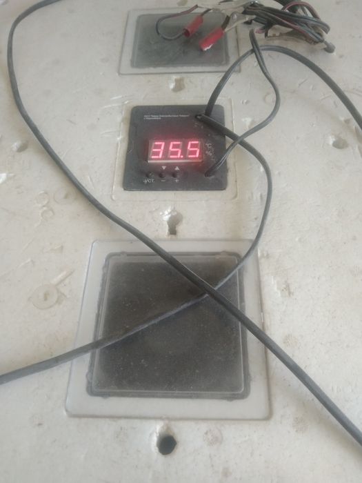 Продам инкубатор 104 яйца