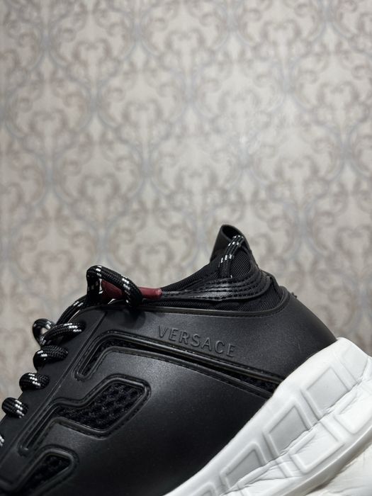 VERSACE Chain reaction в 40-м размере !!!