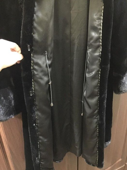 Продам Норковую шубу