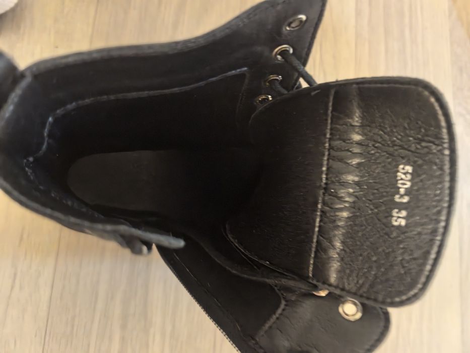 Обувь женская ботинки