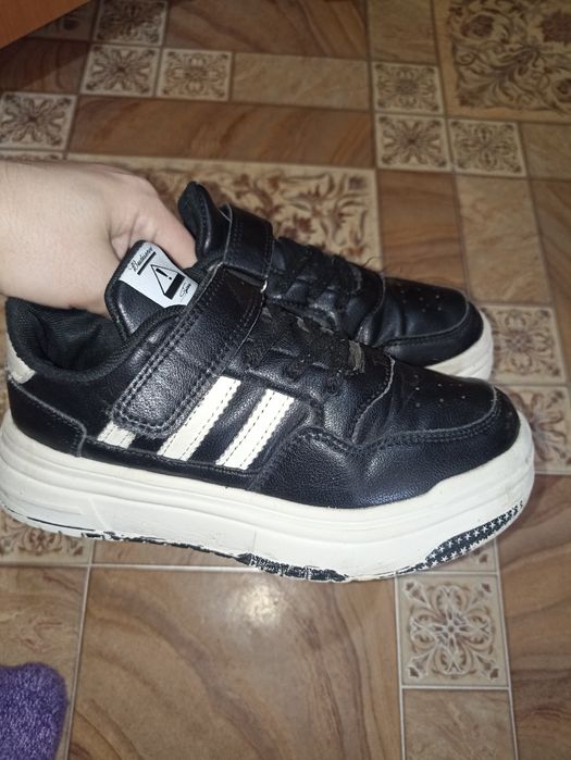 Кроссовки 33 размер