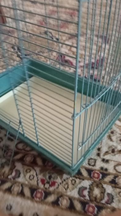 Продам клетку для попугаев