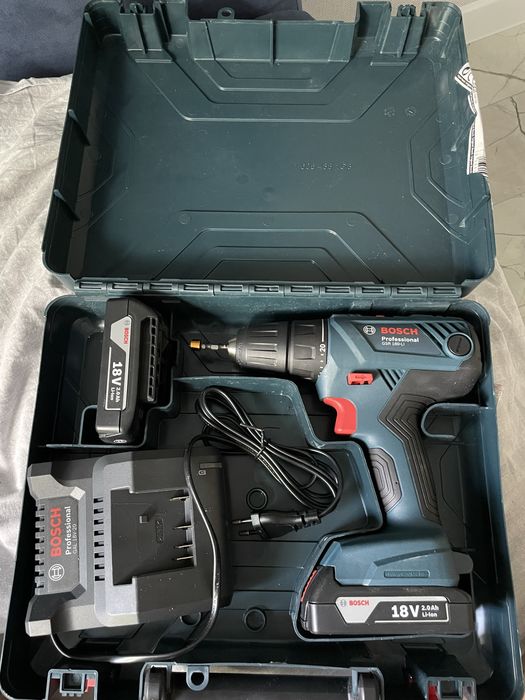 Шуруповерт BOSCH