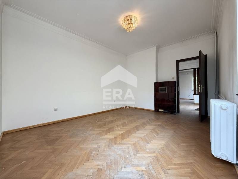 Продава се Четиристаен апартамент в София, Център - 128 кв.м за 5313 €/кв.м - Снимка #6