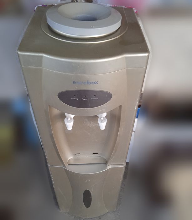 Кулер диспенсер пурифайер водомат